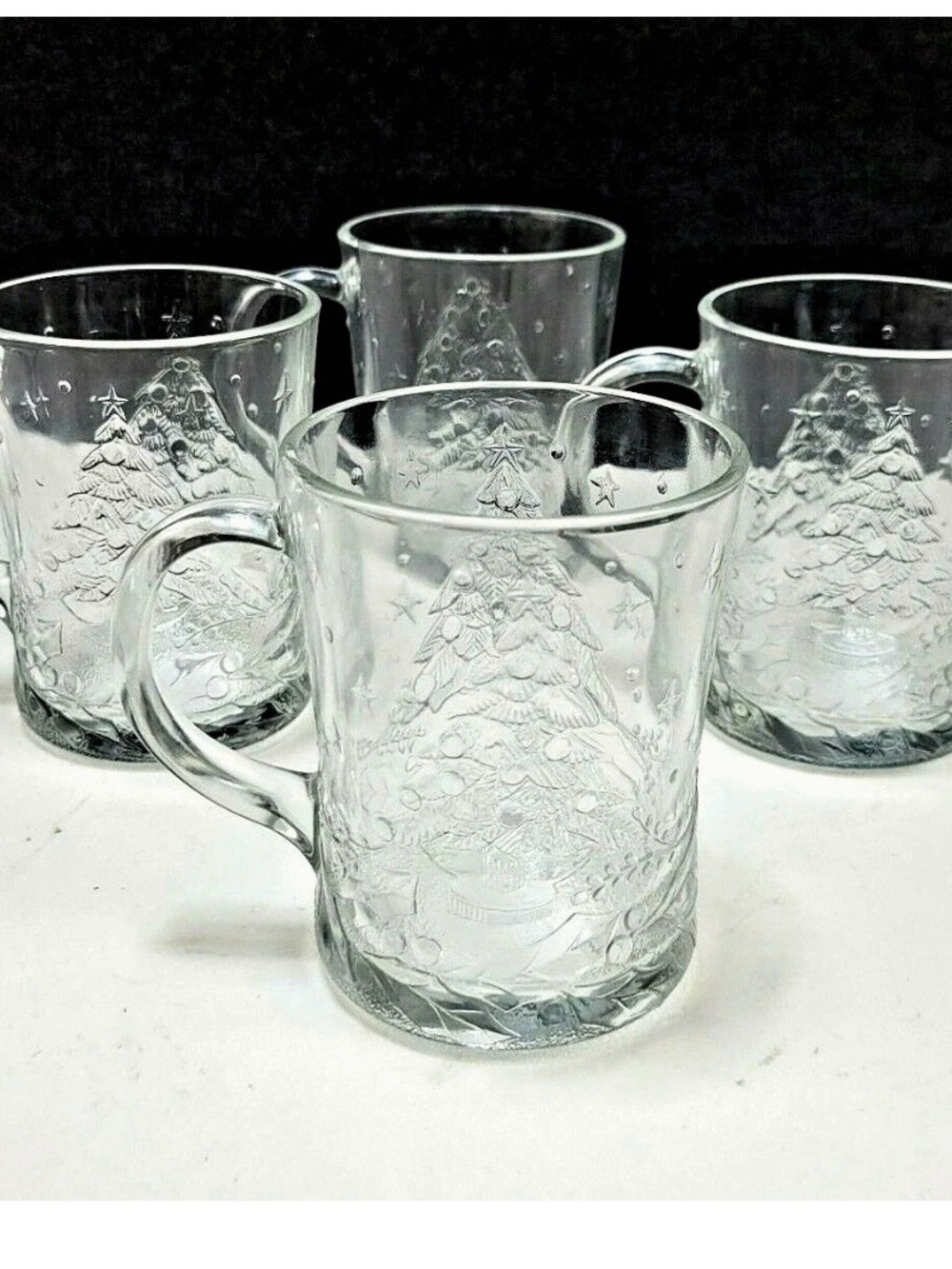 Set Of 4 Arcoroc USA Vtg Christmas Mugs “Holly Tree” w/ Snow Stars Clear Glass